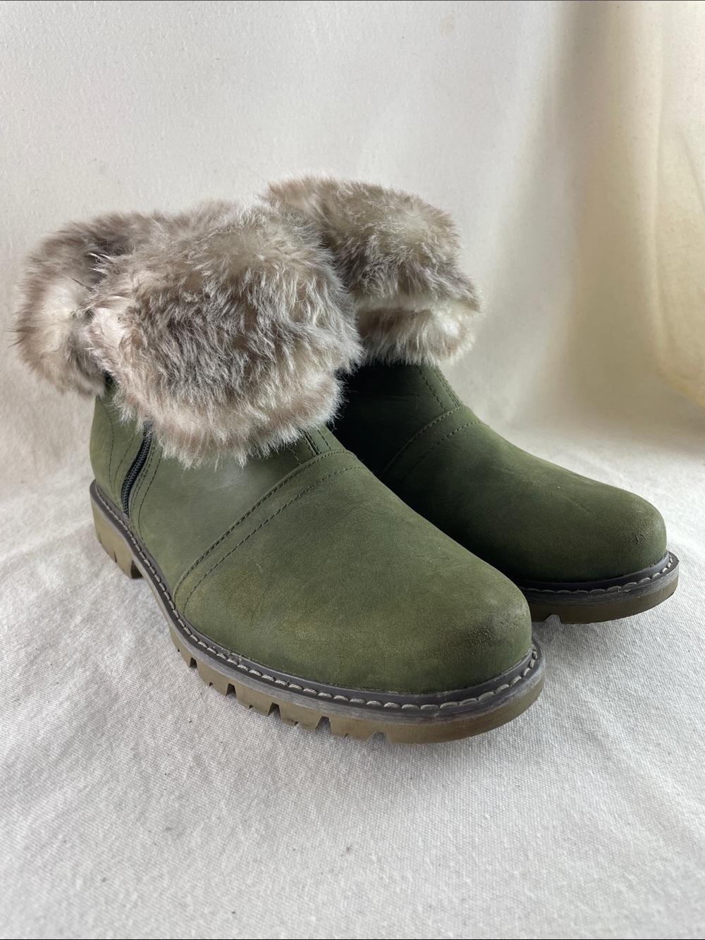 CAT Faux Fur Cuff Ankle Boots - Olive Green Size 11